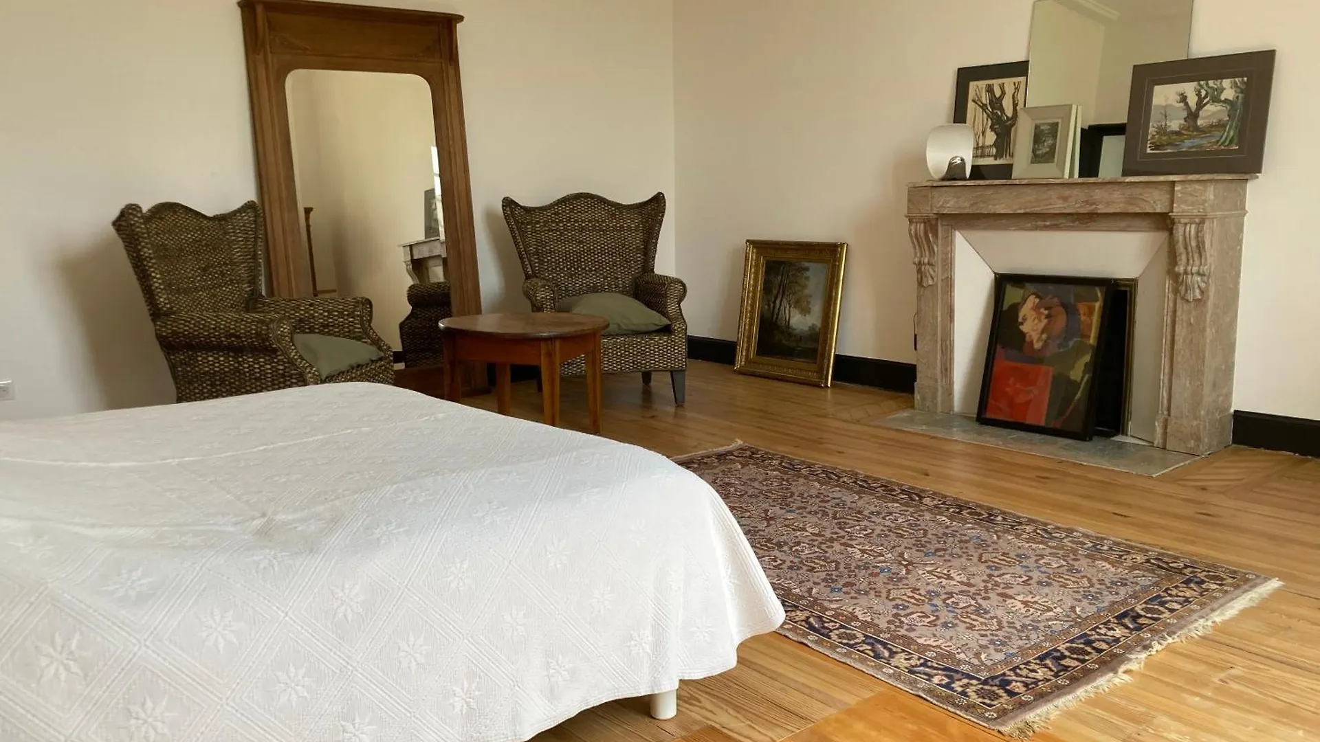 Maison Mokassi Laloubere Homestay